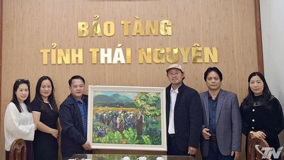 예술가 하 응우옌 토와 그의 고향과 나라에 대한 사랑.