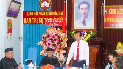Thăm, chúc mừng Đại lễ Đản sinh Đức Huỳnh Giáo chủ Phật giáo Hòa Hảo