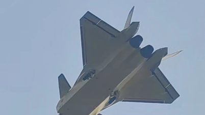 Chiński myśliwiec stealth J-20A został wyposażony w nowy silnik WS-15.