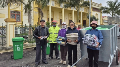 Xã Nguyễn Trãi: Gần 400 triệu đồng mua sắm trang thiết bị hỗ trợ tổ thu gom rác