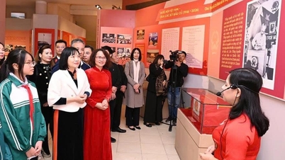 テーマ別展示会「ベトナム国会80周年 - 節目、信念、そして希望」の開幕