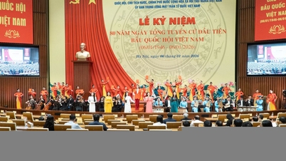 ベトナム国会を選出する第1回総選挙80周年記念式典のライブ中継。