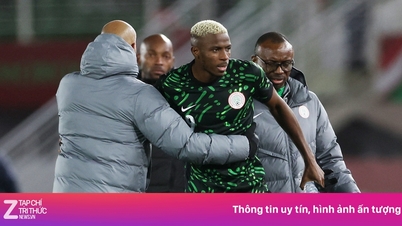 ナイジェリアが4-0で勝利する中、オシムヘンとルックマンは口論した。