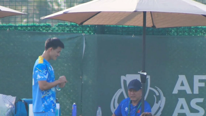 ប៊ូយ វី ហាវ លាក្រុម U23 វៀតណាម។