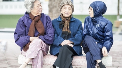Proactive healthcare for the elderly during cold weather.