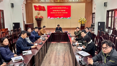 Az Információs és Kommunikációs Technológiai Központ pártszervezete az elektronikus párttagok kézikönyvének alkalmazásával elősegíti a digitális átalakulást a pártépítési munkában.