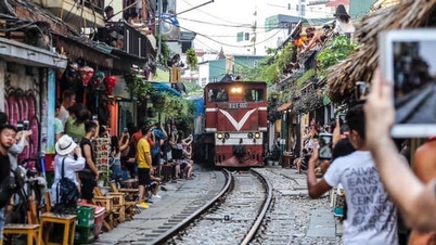 ข้อเสนอที่จะห้ามรถไฟวิ่งผ่านถนนขายกาแฟริมทางรถไฟในกรุงฮานอย
