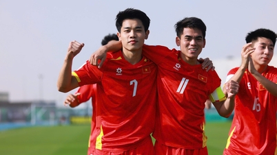 De voetbalwereld buigt vol bewondering voor de 'Arsenal corner kick' van Vietnam U23.