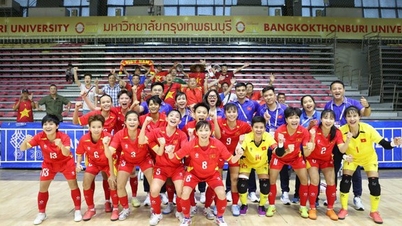 รัฐมนตรีว่าการกระทรวงวัฒนธรรม กีฬา และการท่องเที่ยว มอบใบประกาศเกียรติคุณแก่นักกีฬา 329 คน ที่ทำผลงานโดดเด่นในการแข่งขันกีฬาซีเกมส์ครั้งที่ 33