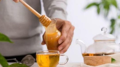Wer sollte keinen grünen Tee mit Honig trinken?