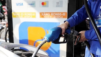 Prognozele indică faptul că ambele tipuri de benzină vor scădea ușor, la peste 18.000 VND/litru.