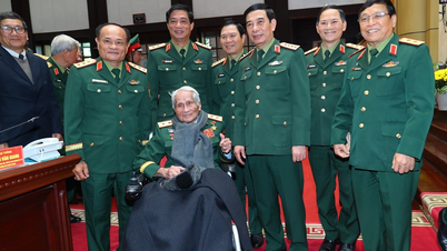 A Comissão Militar Central e o Ministério da Defesa Nacional valorizam muito a valiosa experiência de oficiais militares graduados, tanto aposentados quanto antigos.