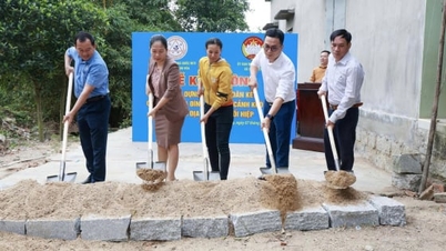 Khanh Hoa kuş yuvası şirketi, dezavantajlı 5 ailenin ev yapımına destek veriyor.