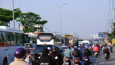 TPHCM tăng cường đảm bảo trật tự an toàn giao thông đợt cao điểm Tết Nguyên đán