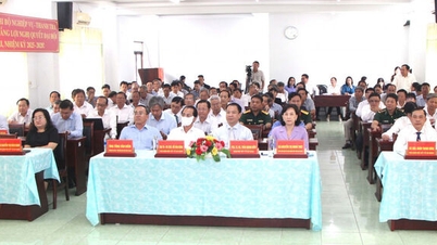 Nguyễn Thi Minh Thuy, az An Giang Tartományi Népi Bizottság alelnöke: Az egészségügyi szektornak a „gyógyítás” szemléletéről a „holisztikus egészségügyi ellátás” szemléletére kell áttérnie.