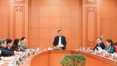 당 제14차 전국대표대회 준비에 있어 높은 집중력과 긴밀한 협력을 유지하십시오.