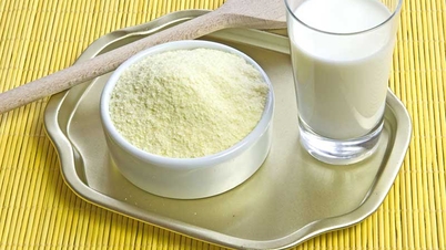 Information regarding the precautionary recall of infant formula products in Europe.