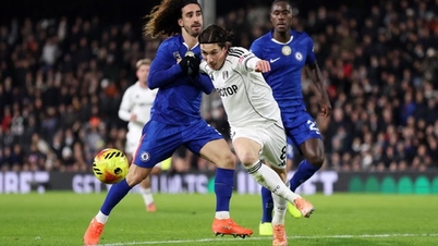 Cucurella får rött kort, Chelsea förlorar mot Fulham.