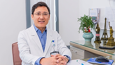 당딘민탄 박사: 어려운 수술을 위해 '로봇 손'을 도입한 사람.