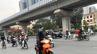 توقعات الطقس ليوم 8 يناير: ستشهد شمال فيتنام برداً شديداً، مع خطر الصقيع والجليد في المناطق الجبلية.