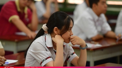 รายชื่อมหาวิทยาลัย 50 แห่งที่ปรับลดหรือระงับการใช้ใบรับรองผลการเรียนเพื่อประกอบการพิจารณาการรับเข้าศึกษา