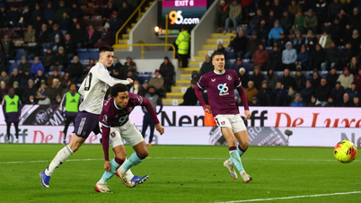 Sesko dupla gólt szerzett, de az MU-nak így is be kellett érnie a döntetlennel a Burnley-ben.