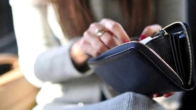 夫婦間で誰がお金を管理するかは問題ではないが、各家庭で別々の口座を4つ持つべきではないでしょうか？