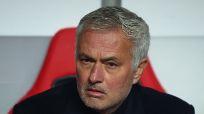 El entrenador Mourinho criticó duramente a sus jugadores tras la humillante derrota.