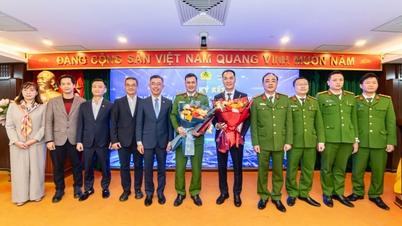 FPT Telecom ผสานรวม VNeID: ปรับปรุงขั้นตอนการให้บริการอินเทอร์เน็ต โทรทัศน์ และกล้องถ่ายรูปให้มีประสิทธิภาพยิ่งขึ้น