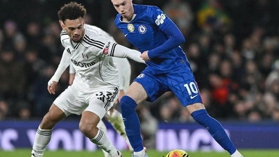 Liam Rosenior dan tantangan pembangunan kembali Chelsea.