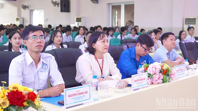 Dong Thap: Zusammenkunft zum traditionellen Tag der Studenten und der Vietnamesischen Studentenvereinigung