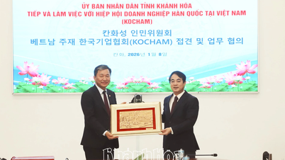 Leiders van de provincie Khanh Hoa houden een werkoverleg met de Koreaanse ondernemersvereniging in Vietnam.