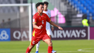 Vietnam U23 orta saha oyuncusu Thai Son: 'Teknik direktör Kim bize her zaman ileriye bakmamızı söyledi.'