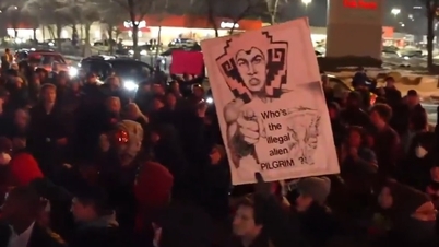 Na de dood van een man die door immigratieagenten werd doodgeschoten, braken er protesten uit in de Verenigde Staten.