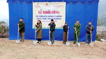 Pờ Ly Ngài zahajuje stavbu učebny ve škole Pô Chuông.