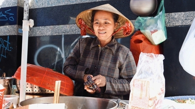 Hẻm ăn vặt Hai Bà Trưng nổi tiếng ở TPHCM đóng cửa sau 12 năm hoạt động