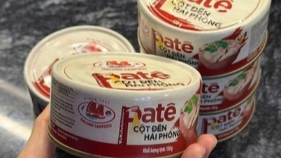 Ciblée dans le scandale des conserves d'Ha Long : Highlands Coffee prend la parole.