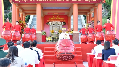 Dâng hương kỷ niệm 64 năm ngày hy sinh của Anh hùng lực lượng vũ trang nhân dân Phan Thị Ràng
