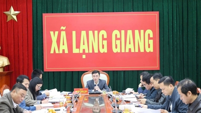 Bac Ninh: A Lang Giang Községi Választási Irányító Bizottság áttekinti a választási előkészületek előrehaladását.