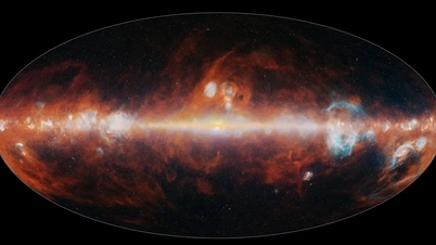 NASA släpper en panoramakarta över universum i infraröd färger.