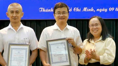 Combien de camps d'écriture la Fédération des associations littéraires et artistiques de Hô Chi Minh-Ville organisera-t-elle en 2026 ?