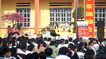 La escuela secundaria Phong Hai organiza el "Festival de cultura de lectura de las tierras altas".