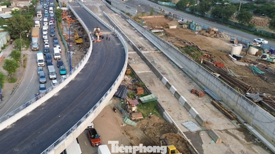 הבנייה נמשכת לאורך כל חופשת ראש השנה הירחי בפרויקטים מרכזיים בהו צ'י מין סיטי.