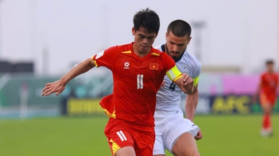 ویتنام U23 بمقابلہ کرغزستان U23 (دوسرا ہاف) 1-1: Dinh Bac کو ابھی تک موقع نہیں ملا۔