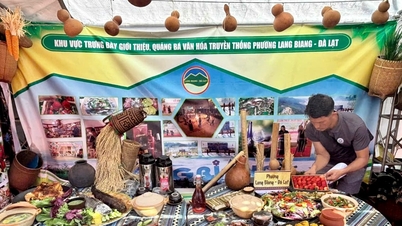 Promover los valores culturales tradicionales y desarrollar productos turísticos únicos.