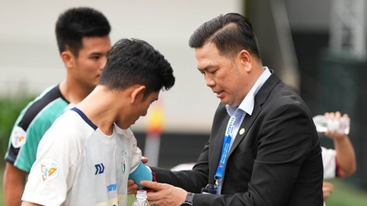 มหาวิทยาลัยพลศึกษาและกีฬานครโฮจิมินห์ - มหาวิทยาลัยการจัดการและเทคโนโลยีนครโฮจิมินห์: ทลายคำสาป