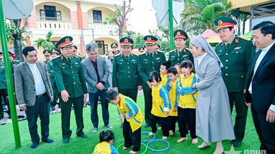 Commandement militaire provincial de Ha Tinh : Solidaires et solidaires des plus démunis.