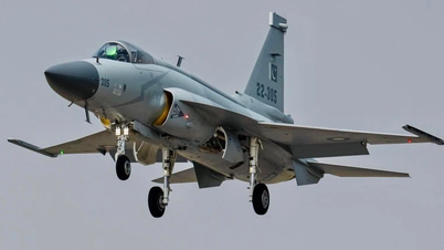 A Arábia Saudita está considerando a compra de caças JF-17, como parte de uma nova estratégia de modernização de sua força aérea.