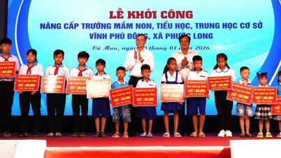 ប្រើប្រាស់​ទីធ្លា​ការិយាល័យ​ឃុំ​ដែល​លើស​ដើម្បី​ធ្វើ​ឲ្យ​សាលា​ប្រសើរ​ឡើង។