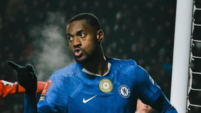 Teknik direktör Rosenior'un ilk maçı harika geçti, Chelsea ikna edici bir galibiyet elde etti.
